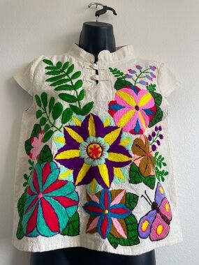 Hand Embroidered Floral Blouse Top Boho Folk Art Butterfly Artisan Style S-M